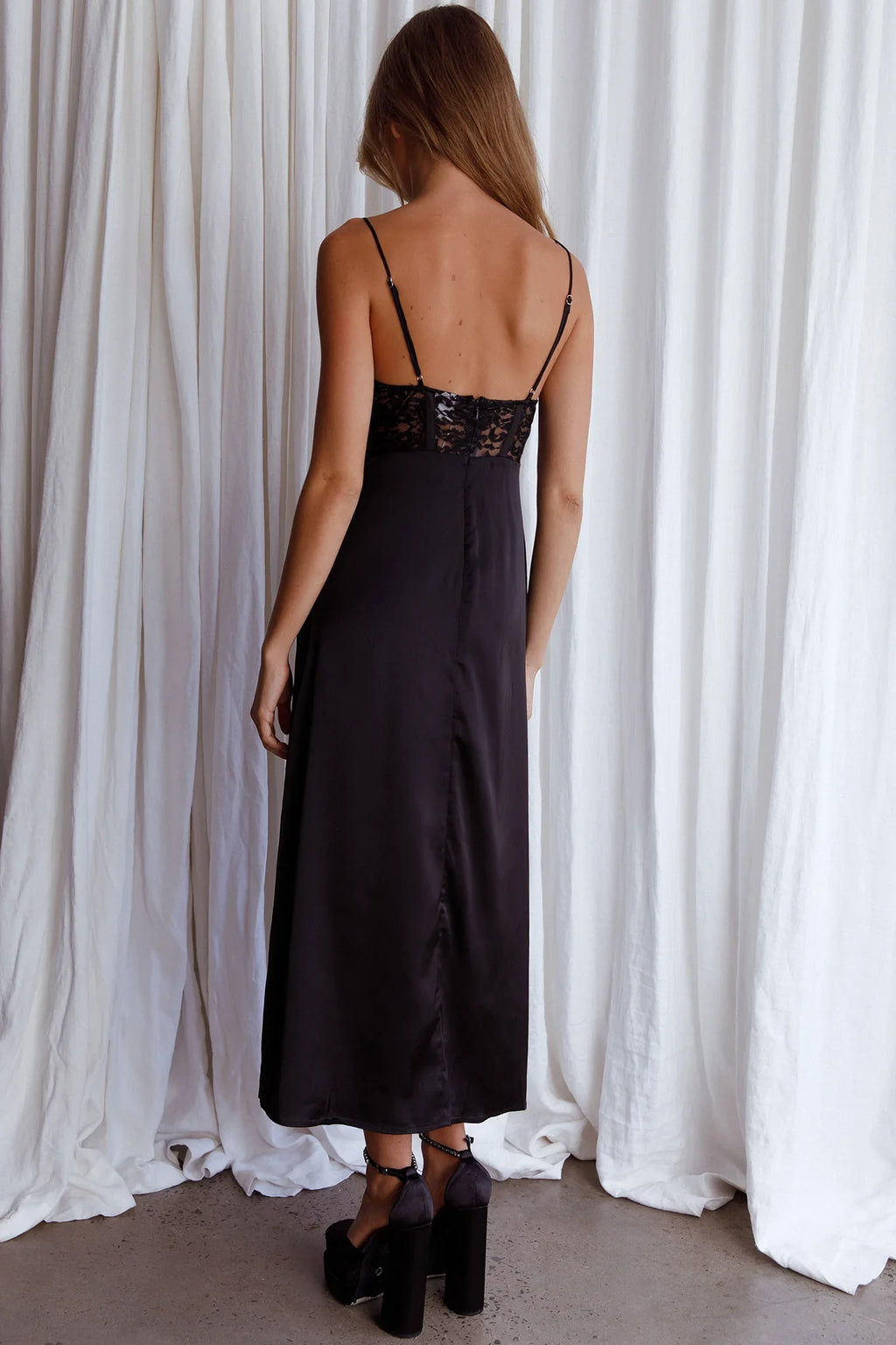 Trophy Lace Bodice Midi Dress Black