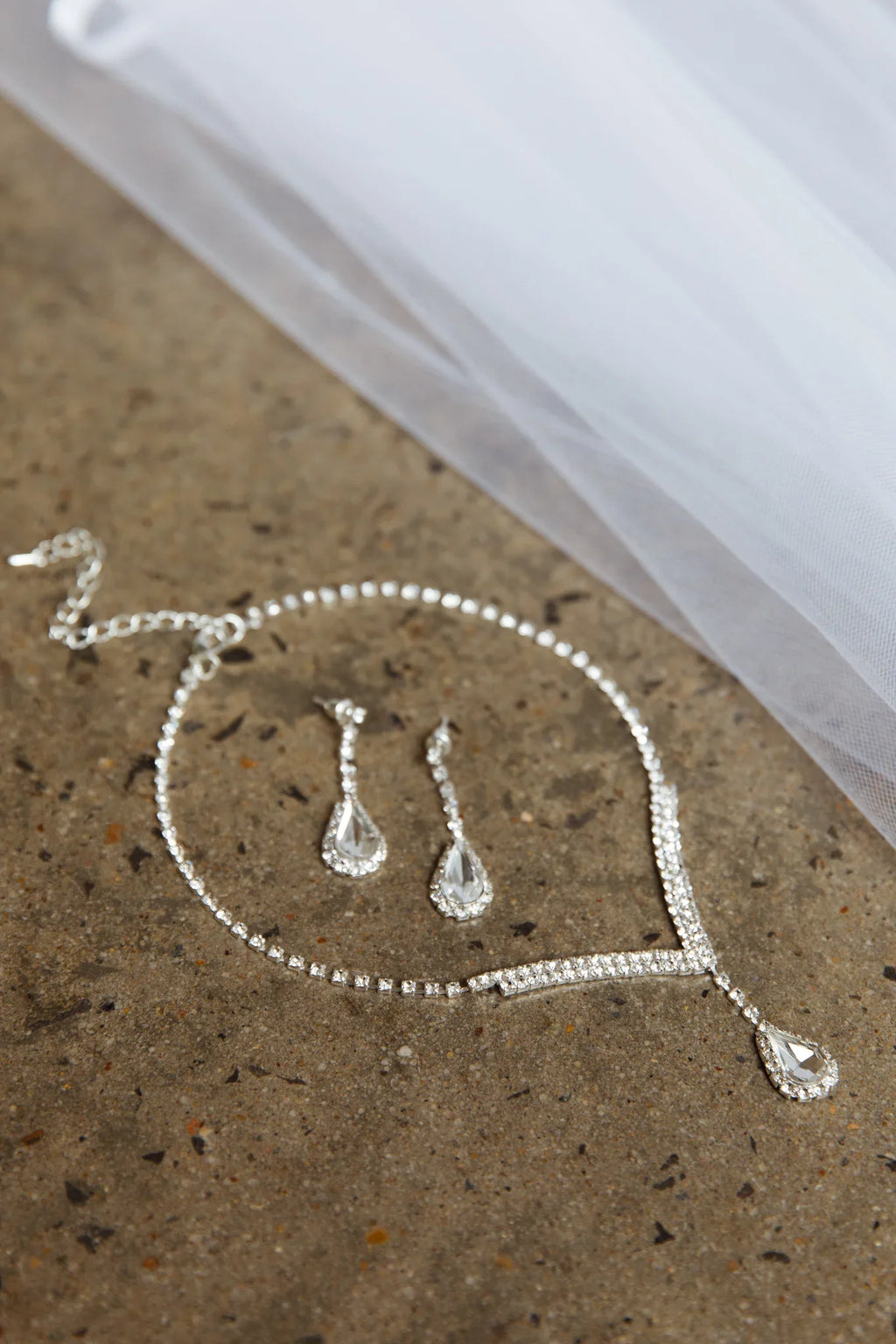 Melissa Diamante Necklace and Earrings Set Silver
