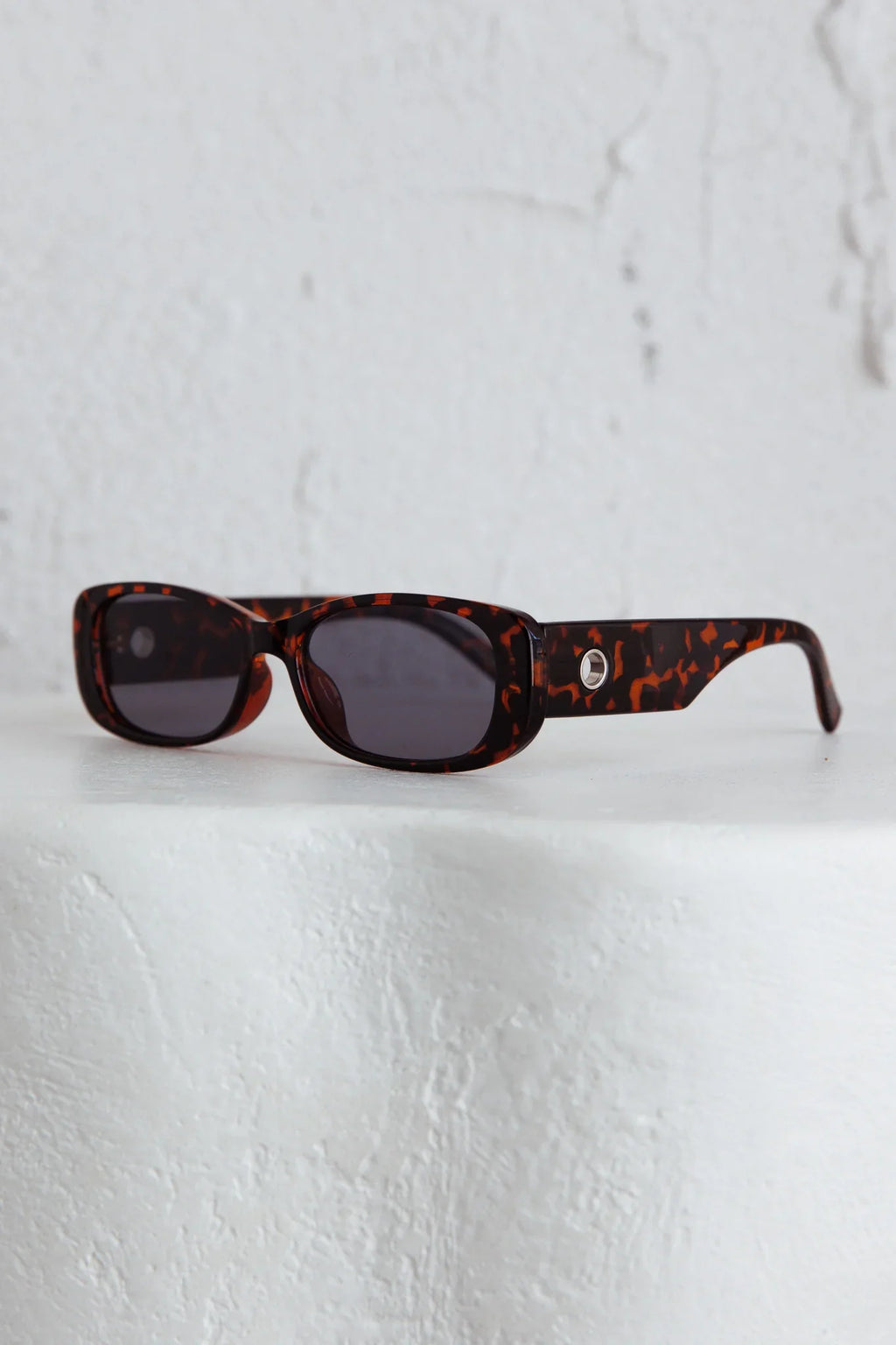 Eola Retro Sunglasses Tort