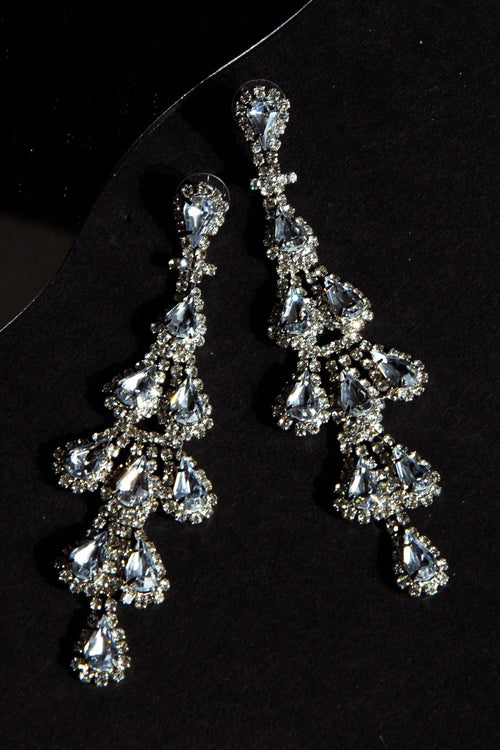 Amina Chandelier Earrings Silver