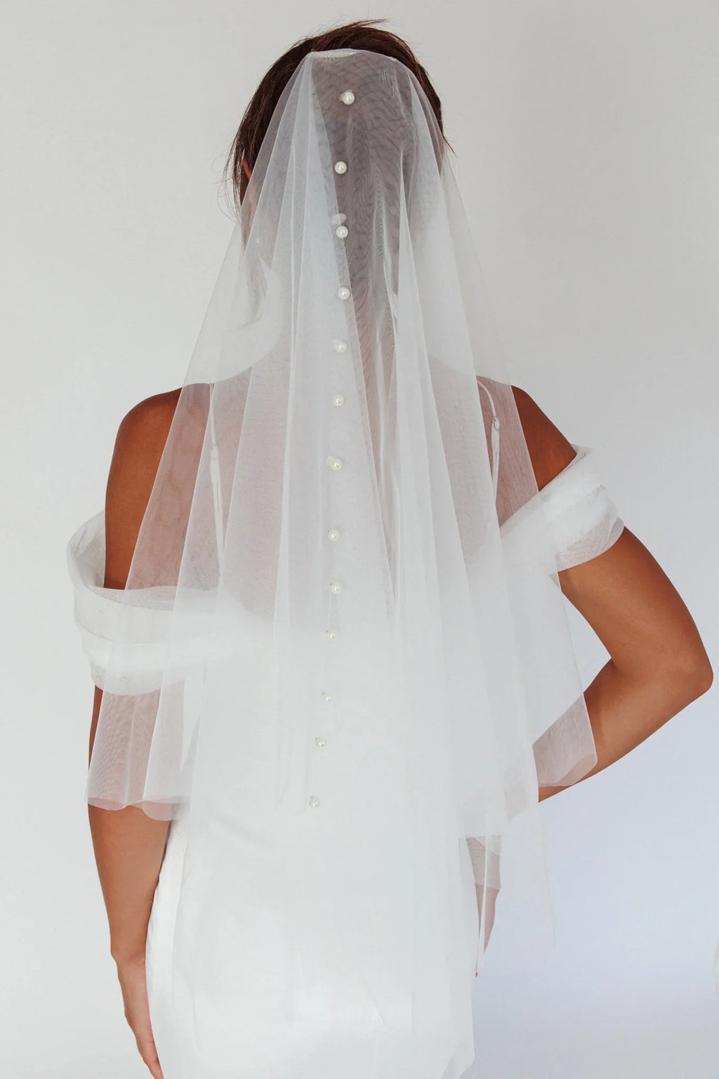 Marina Pearl Accent Veil White