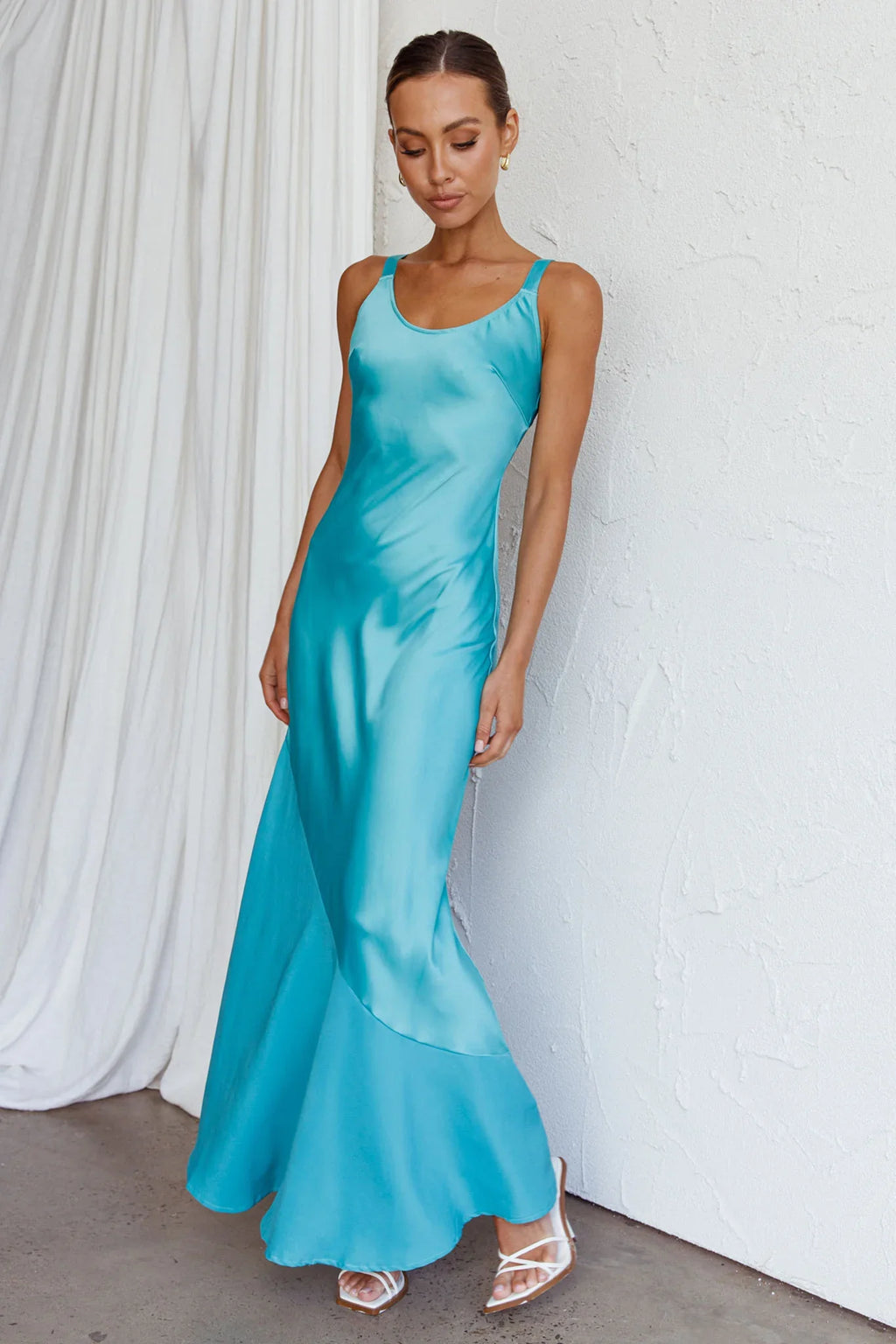 Front Row Scoop Neck Midi Dress Teal