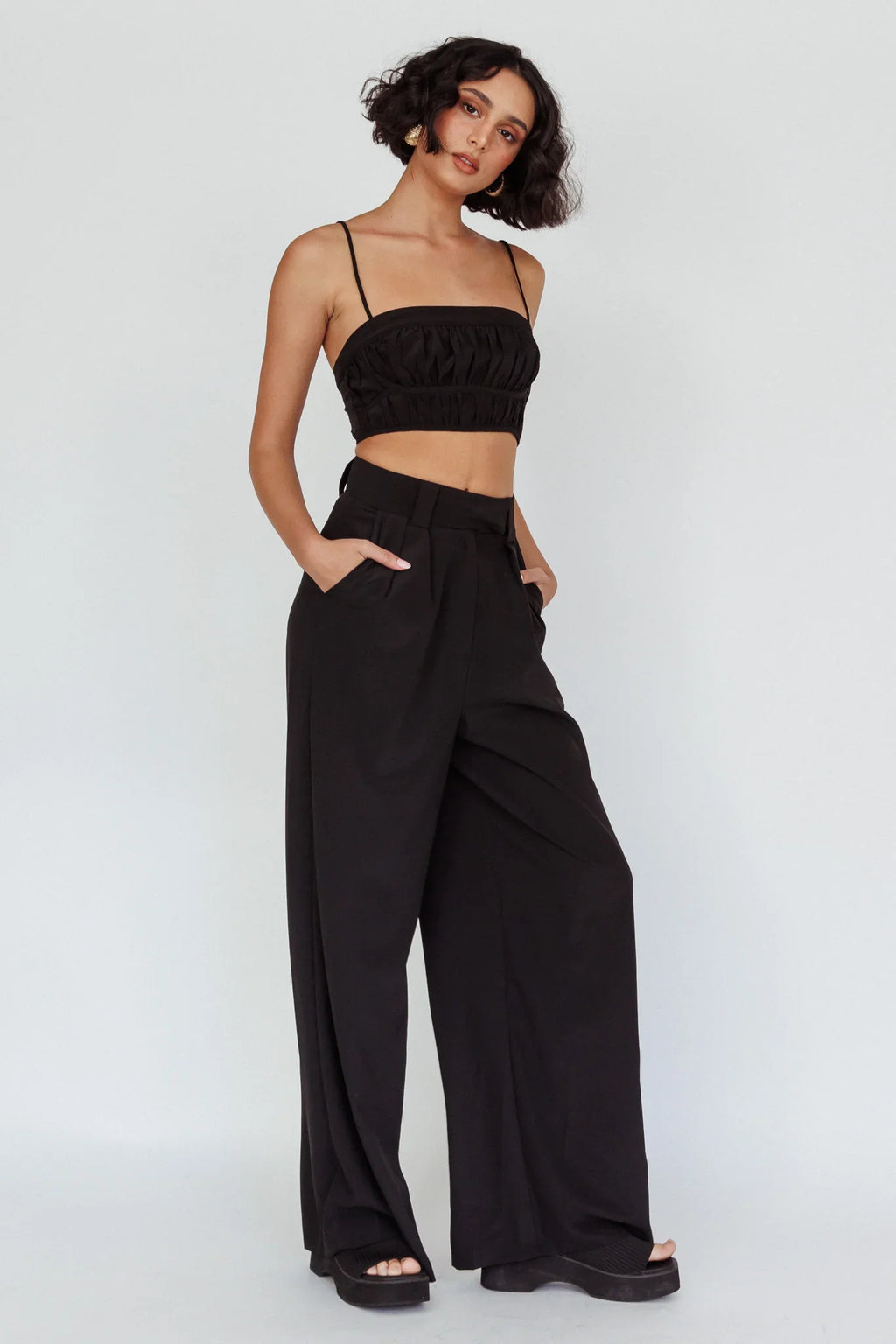 Regal Wide-Leg Mid Rise Pants Black