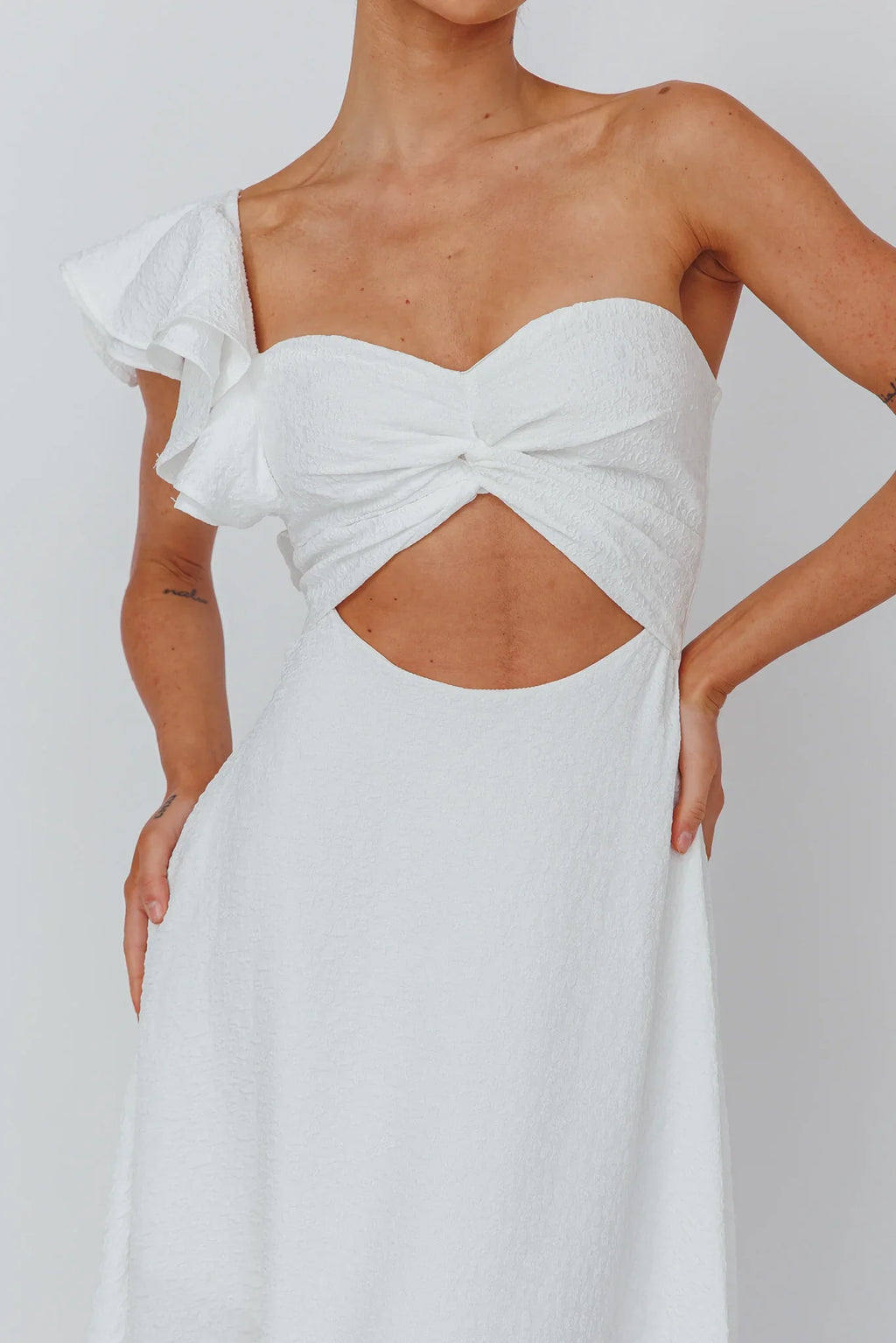 Jolina Ruffle Shoulder Midi Dress White