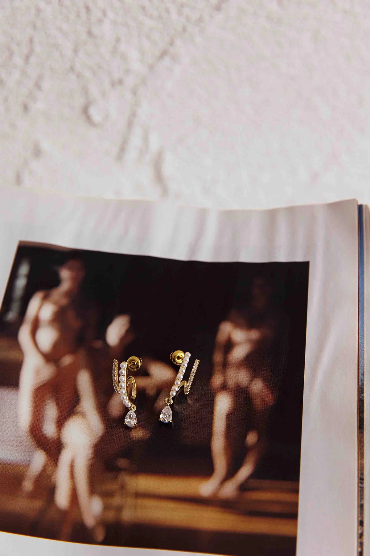 Dawn Double Pierce Illusion Earrings Gold