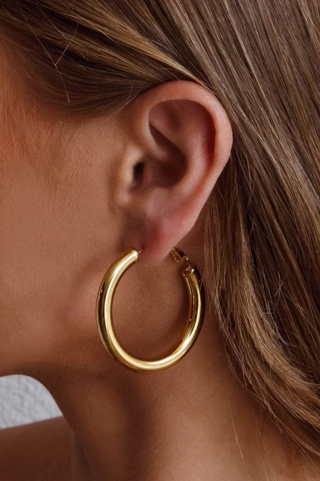 Medusa Hoop Earrings Gold