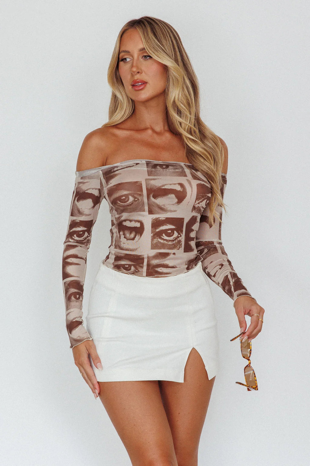 Ramona Long Sleeve Off-Shoulder Top Print Brown