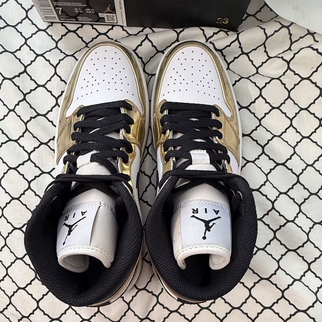 Air Jordan 1 Mid Metallic Gold Black White