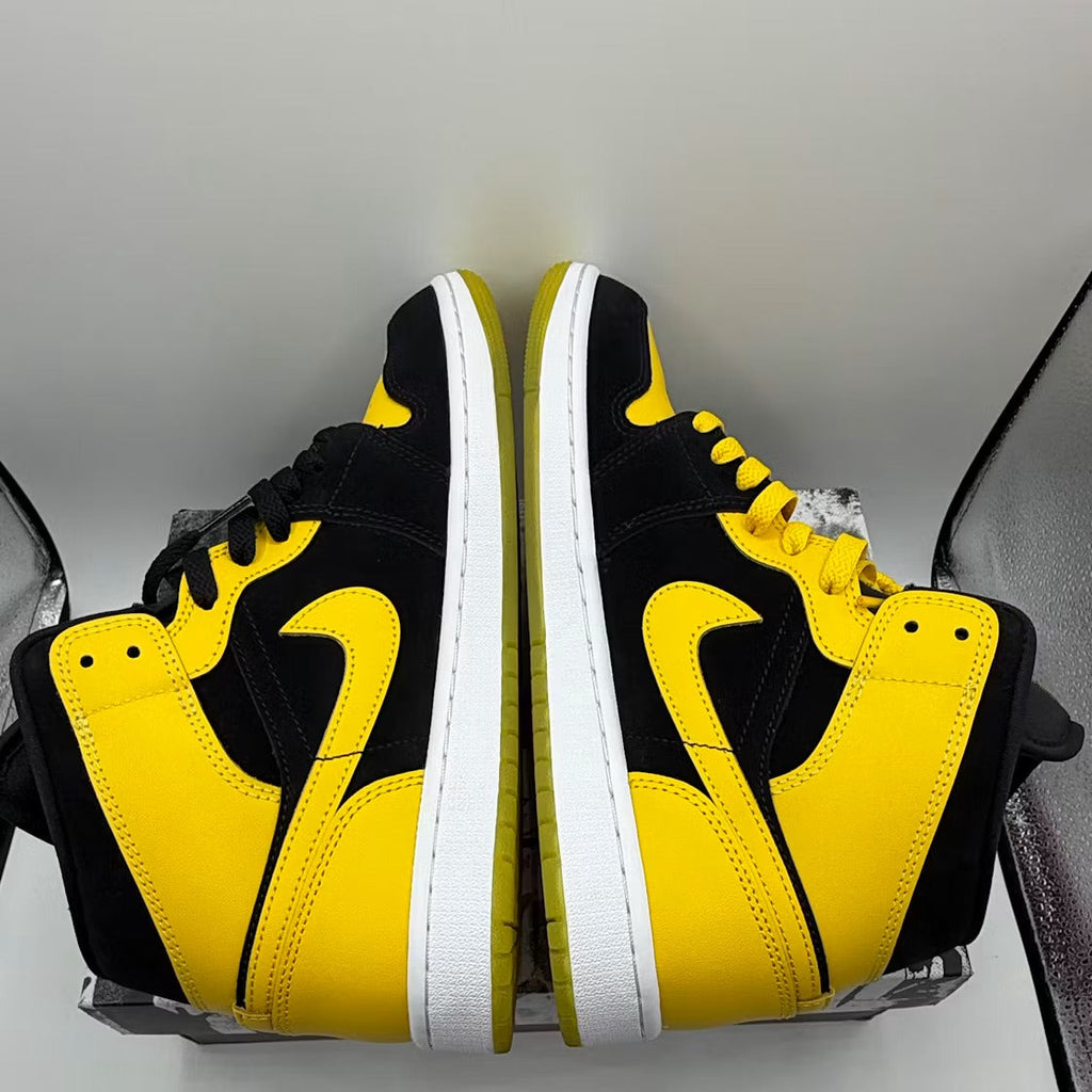 Air Jordan 1 Mid New Love (2025)