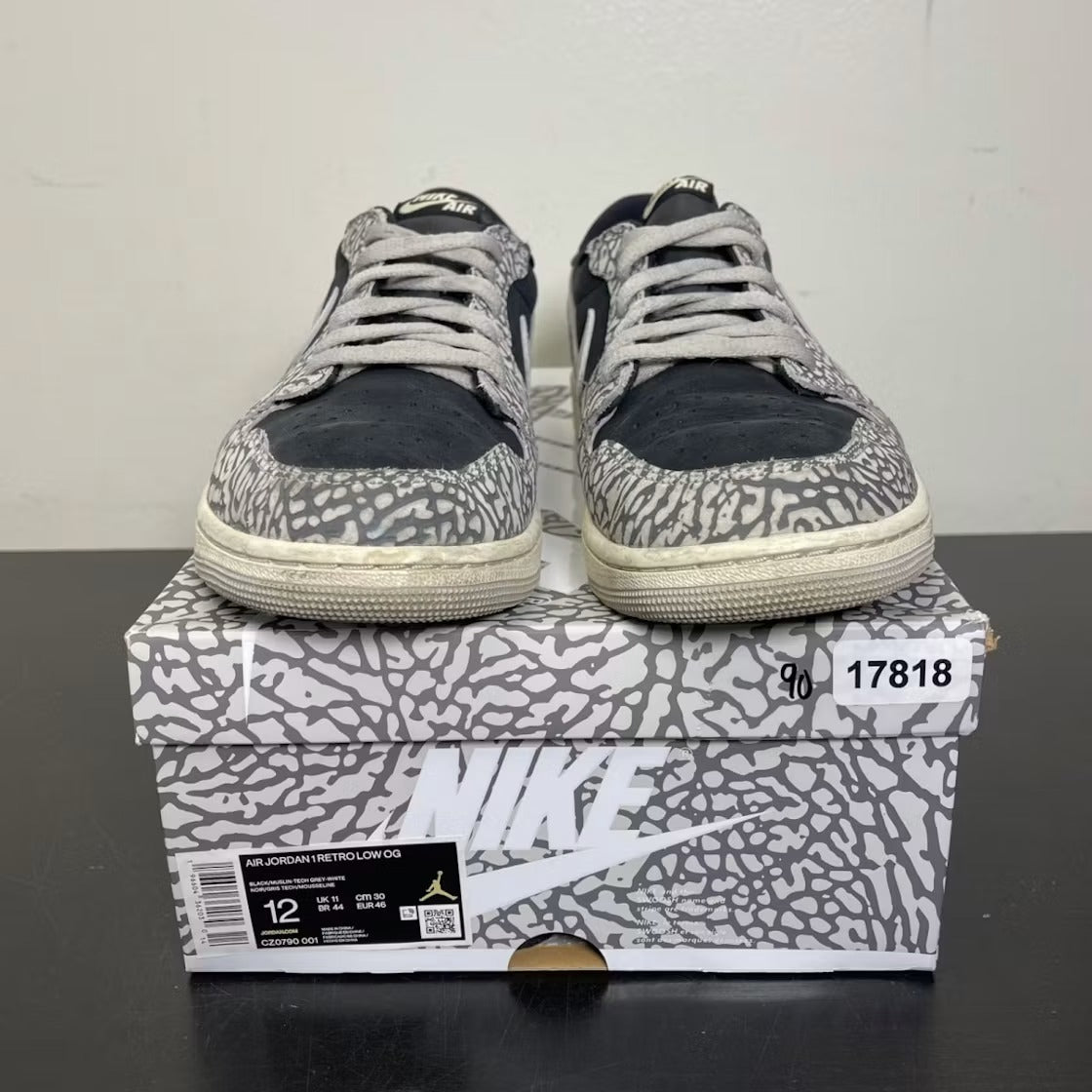 Air Jordan 1 Retro Low OG Black Cement