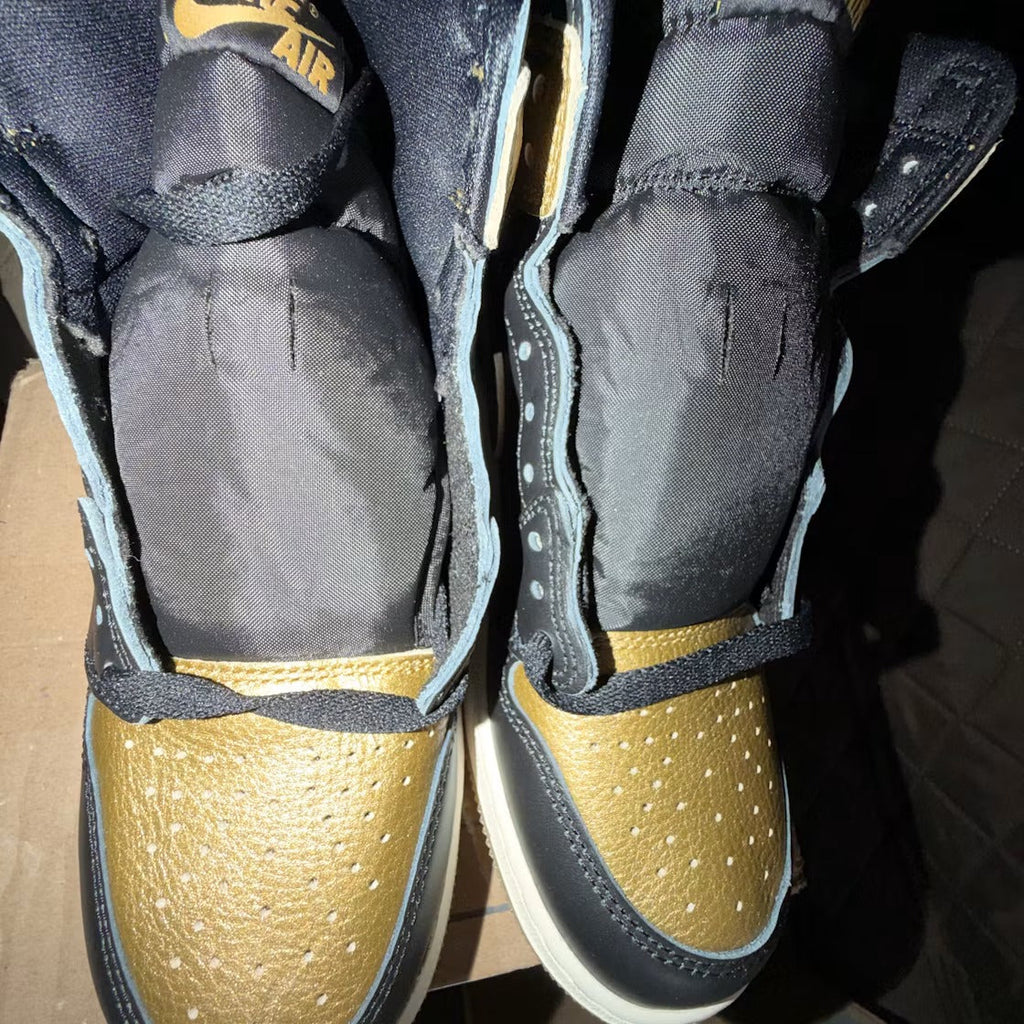Air Jordan 1 Retro High OG Black Metallic Gold (GS)