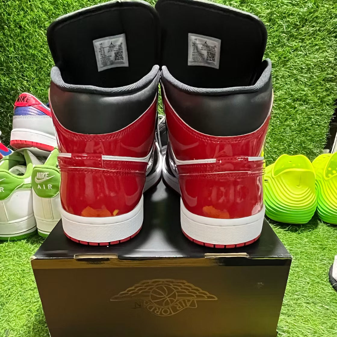 Air Jordan 1 Mid SE Patent Bred Toe