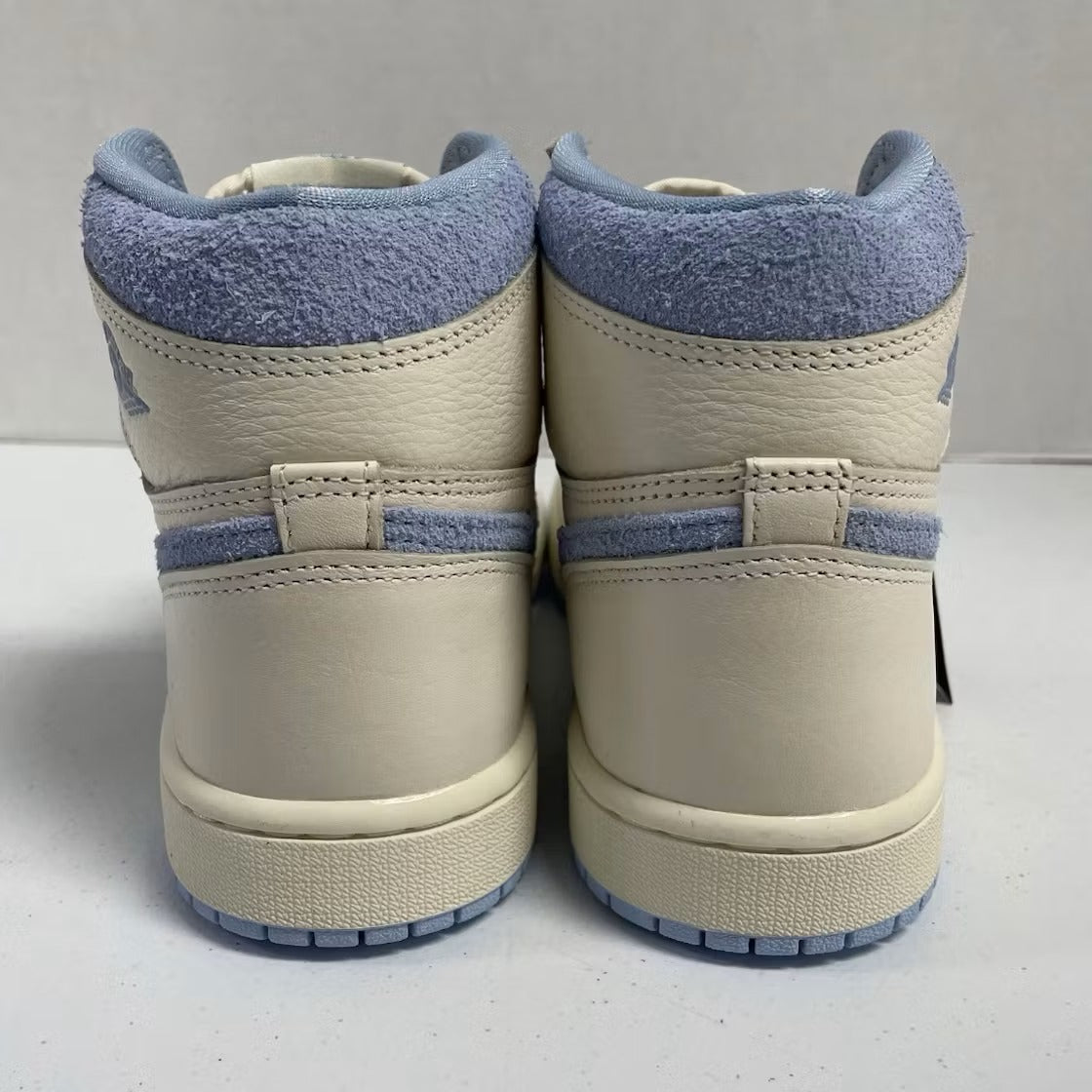 Air Jordan 1 Retro High OG Pale Ivory Psychic Blue (Women's)
