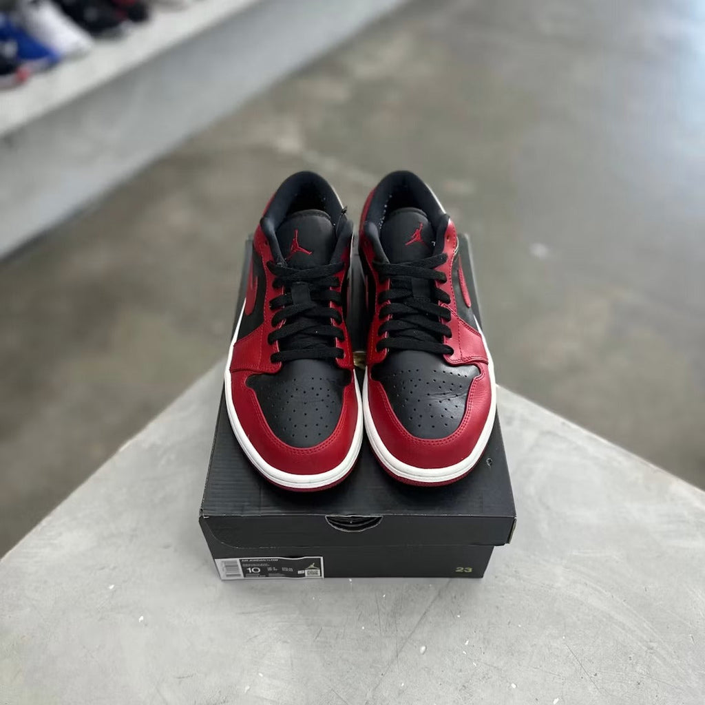 Air Jordan 1 Low Reverse Bred