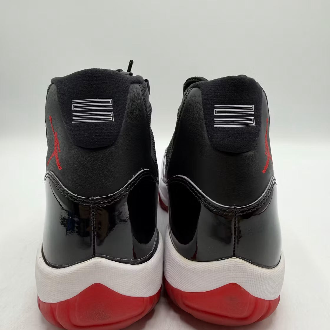 Air Jordan 11 Retro Playoffs Bred (2019)