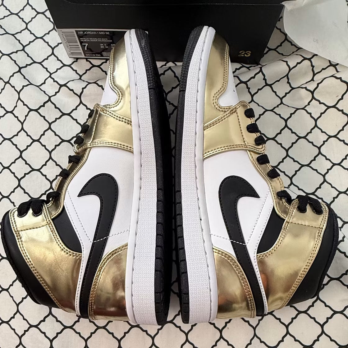 Air Jordan 1 Mid Metallic Gold Black White