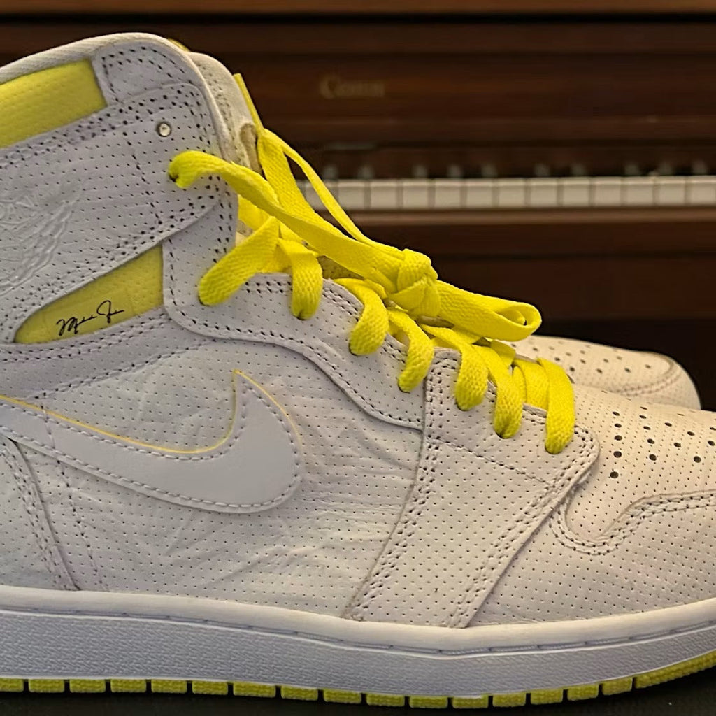 Air Jordan 1 Retro High First Class Flight