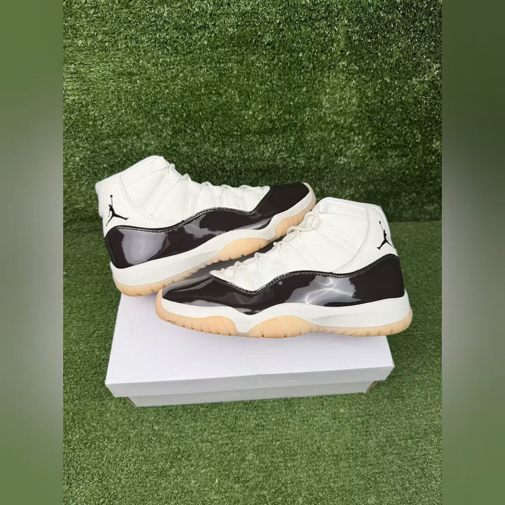 Air Jordan 11 Retro Neapolitan (Women's)