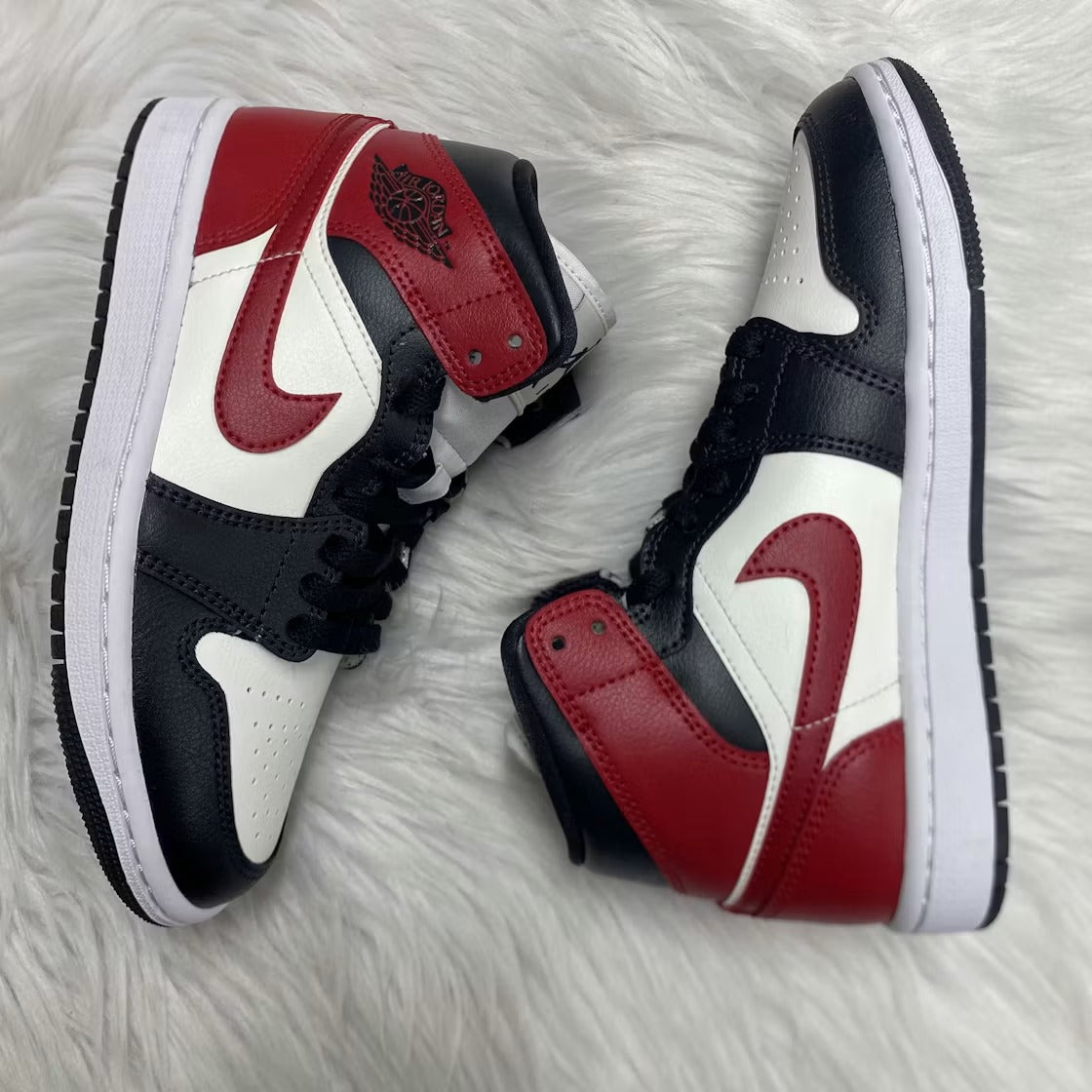 Air Jordan 1 Mid Gym Red Off Noir (Women's)