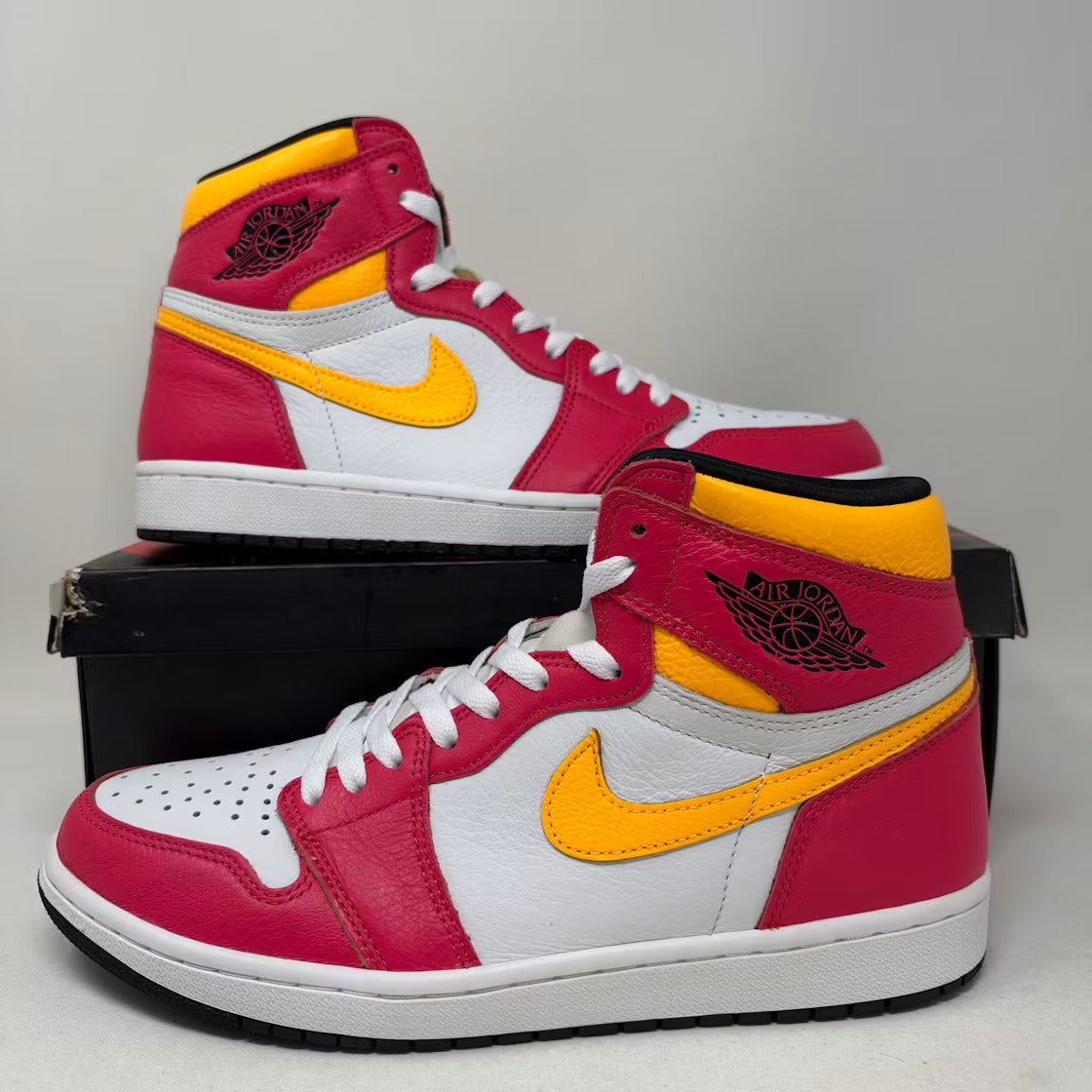 Air Jordan 1 Retro High OG Light Fusion Red