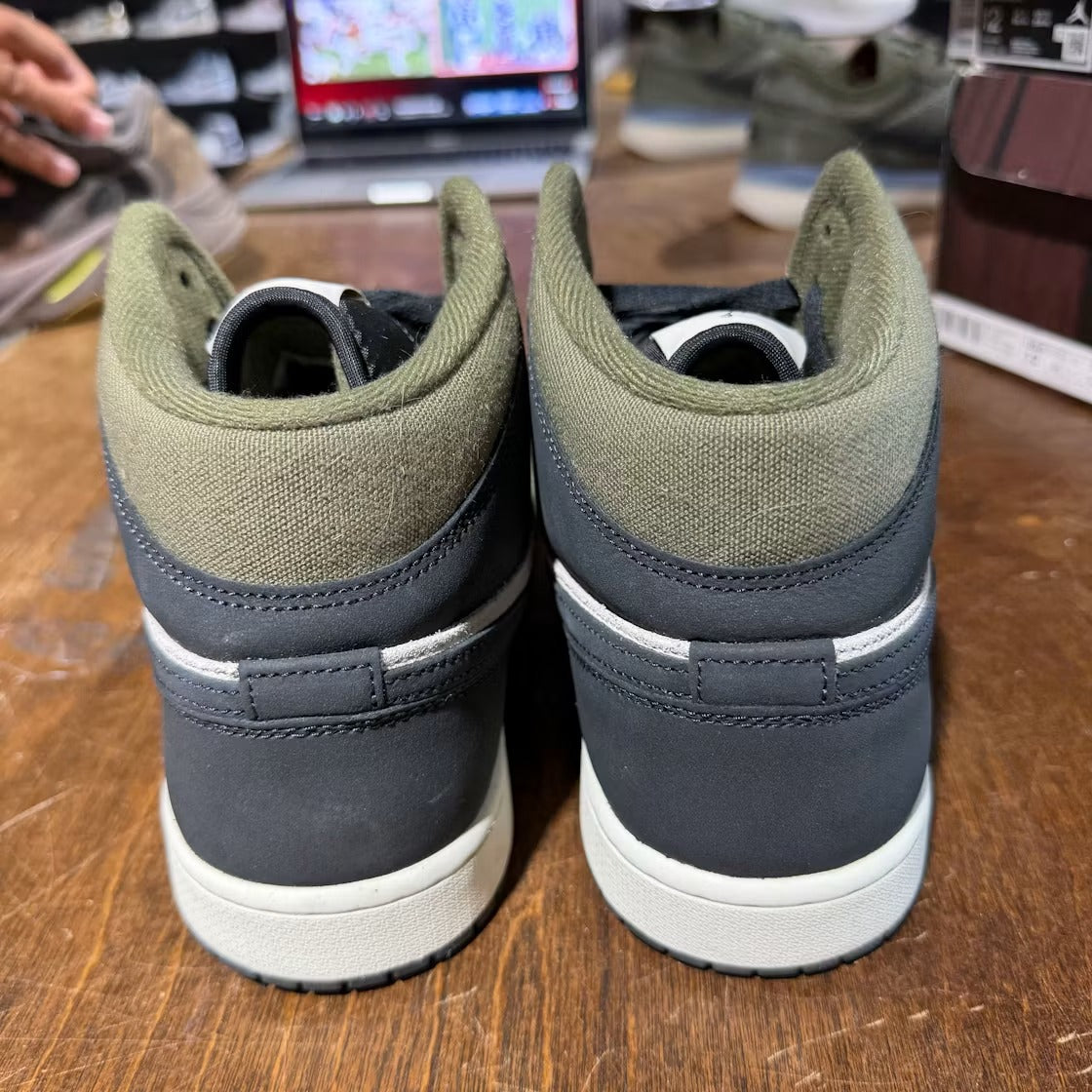 Air Jordan 1 Mid SE Off Noir Medium Olive
