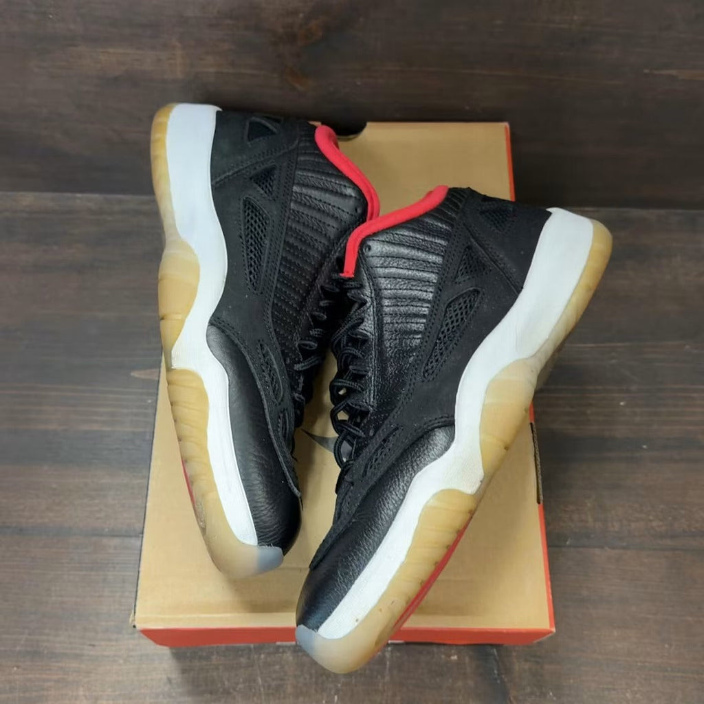Air Jordan 11 Retro Low IE Bred (2021)