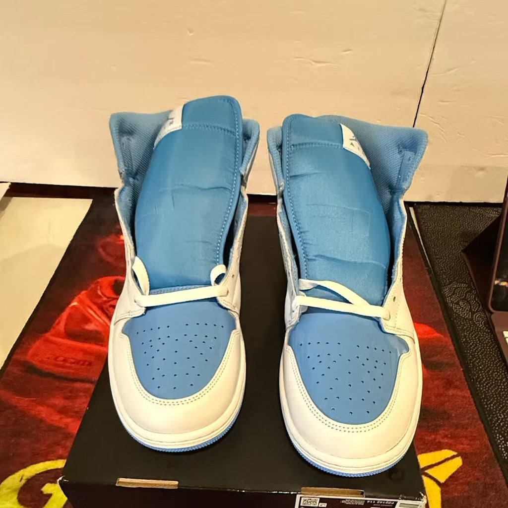 Air Jordan 1 Mid Legend Blue