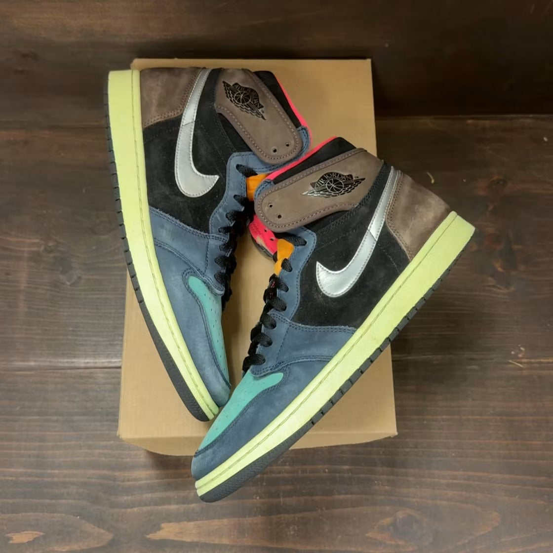 Air Jordan 1 Retro High Tokyo Bio Hack