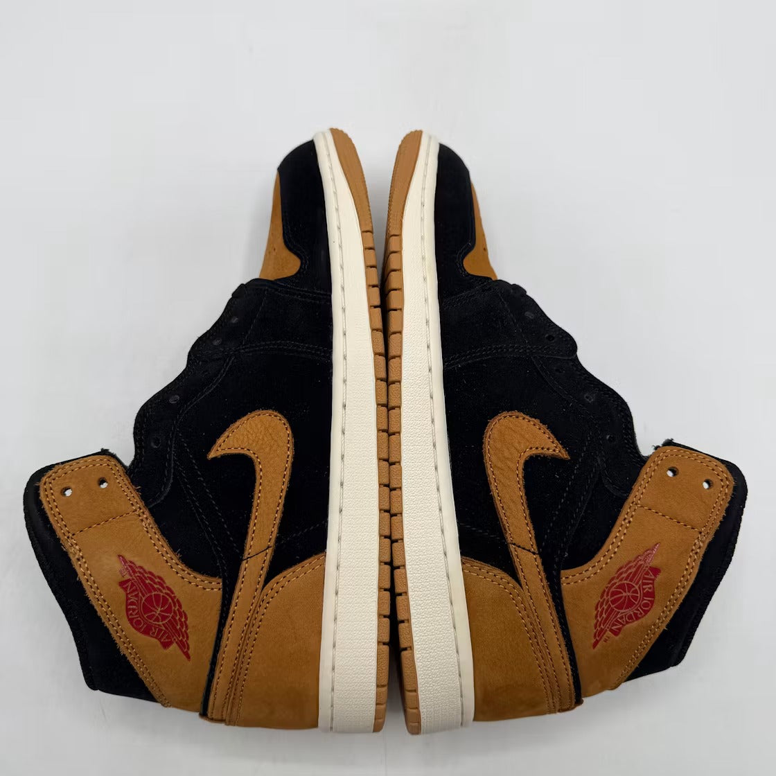Air Jordan 1 Mid SE Black Flax