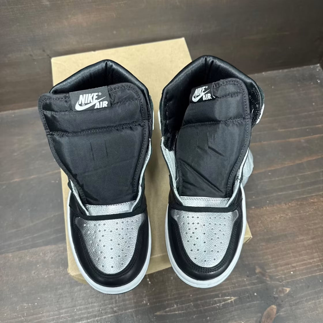 Air Jordan 1 Retro High Silver Toe (Women's)