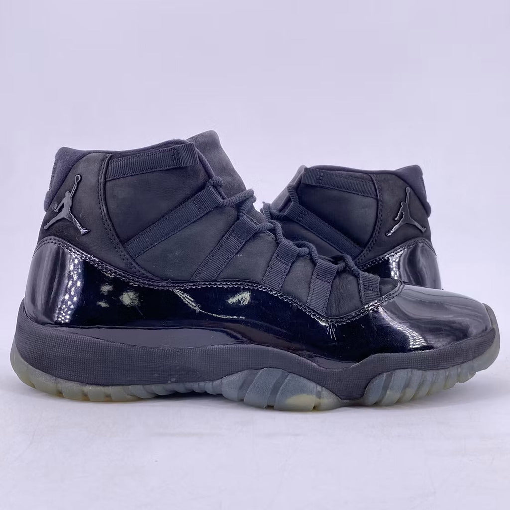 Air Jordan 11 Retro Cap and Gown