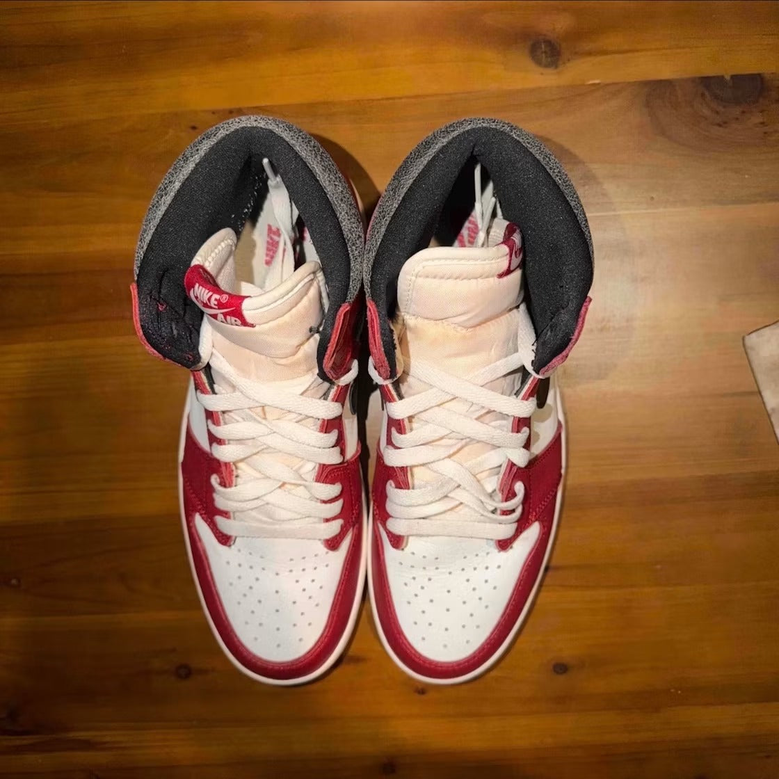Air Jordan 1 Retro High OG Chicago Lost and Found