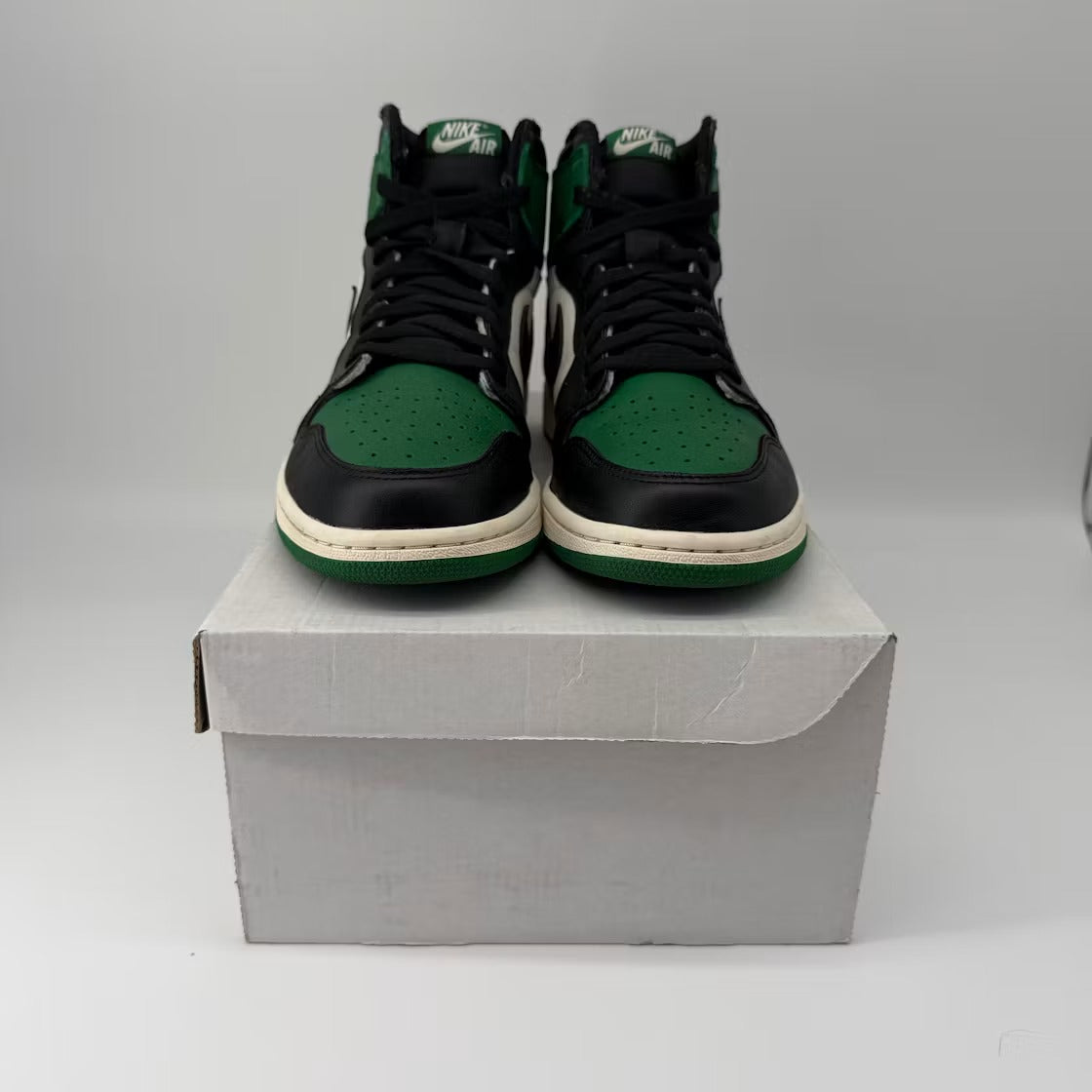 Air Jordan 1 Retro High Pine Green
