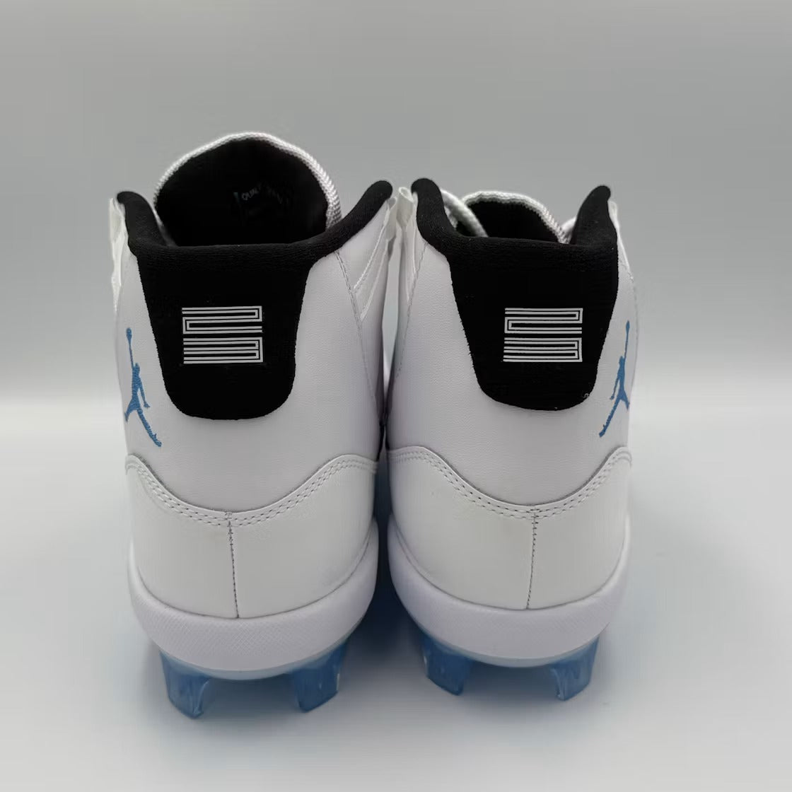 Air Jordan 11 Mid MCS Cleat Legend Blue