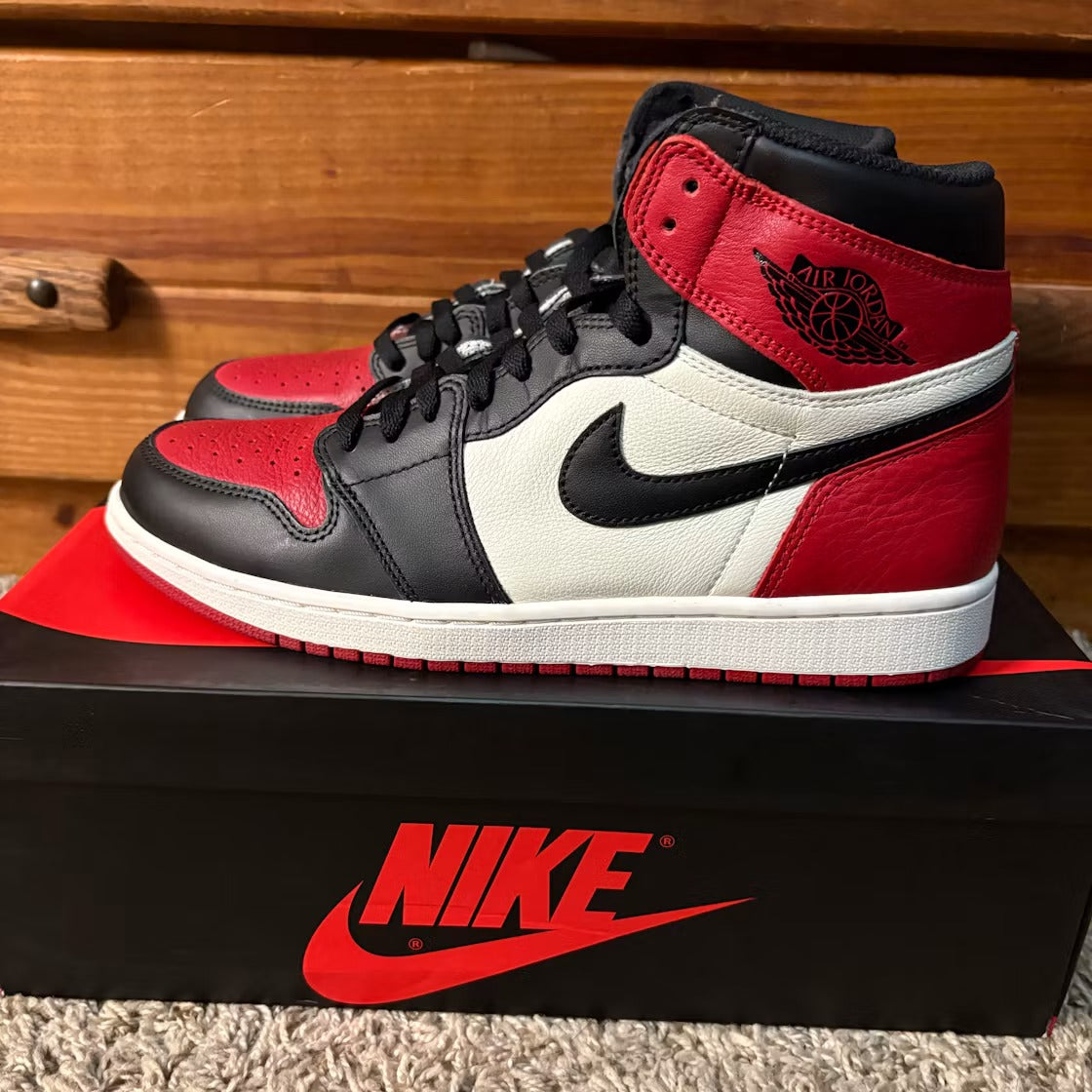 Air Jordan 1 Retro High Bred Toe