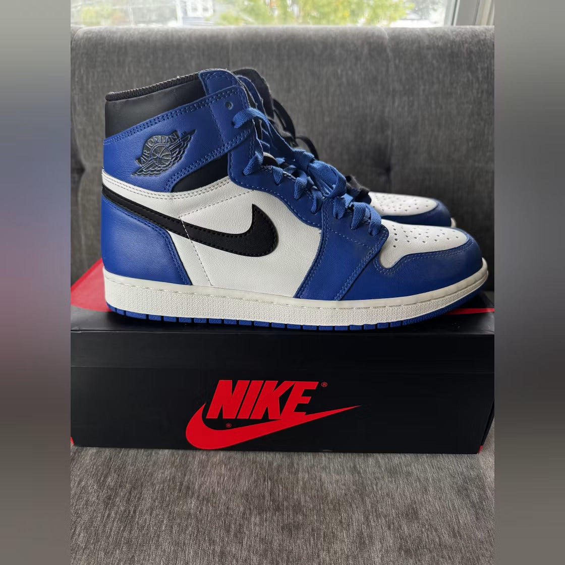 Air Jordan 1 Retro High Game Royal