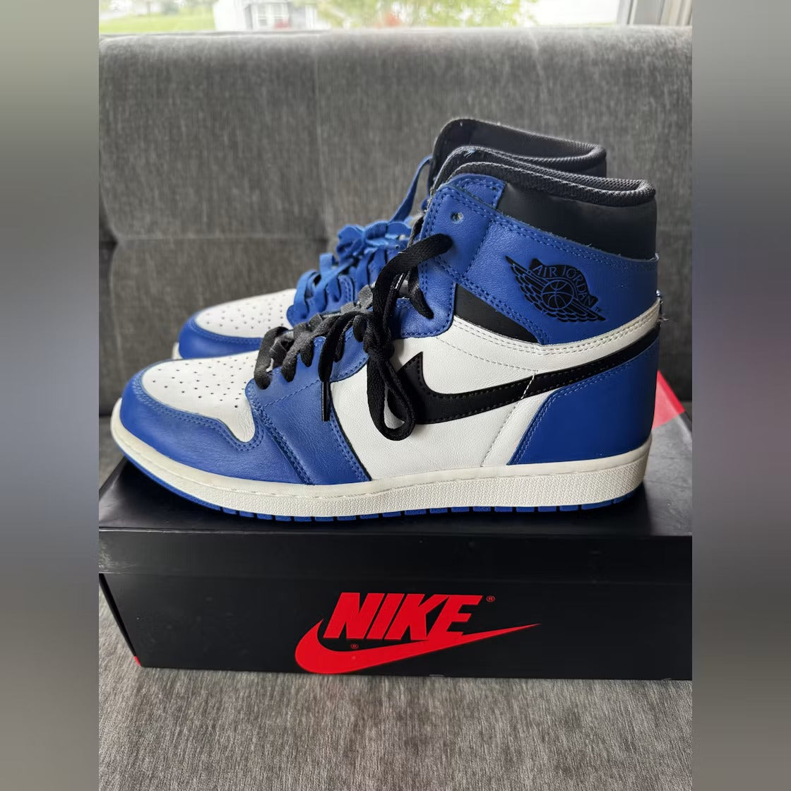Air Jordan 1 Retro High Game Royal