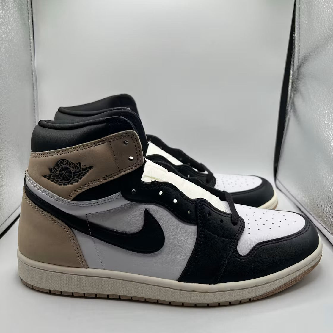 Air Jordan 1 Retro High OG Latte (Women's)