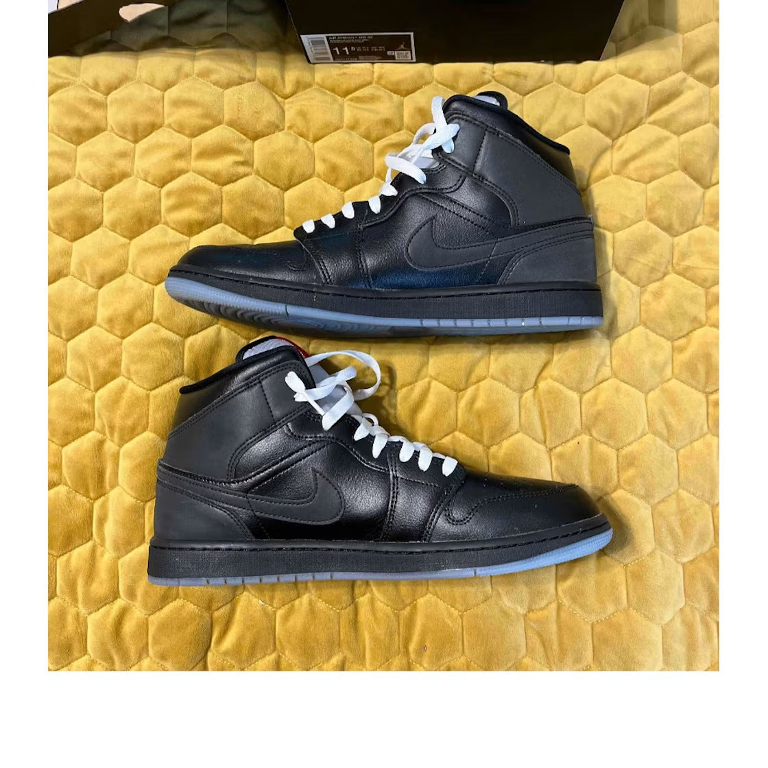 Air Jordan 1 Mid SE Black Metallic Reimagined