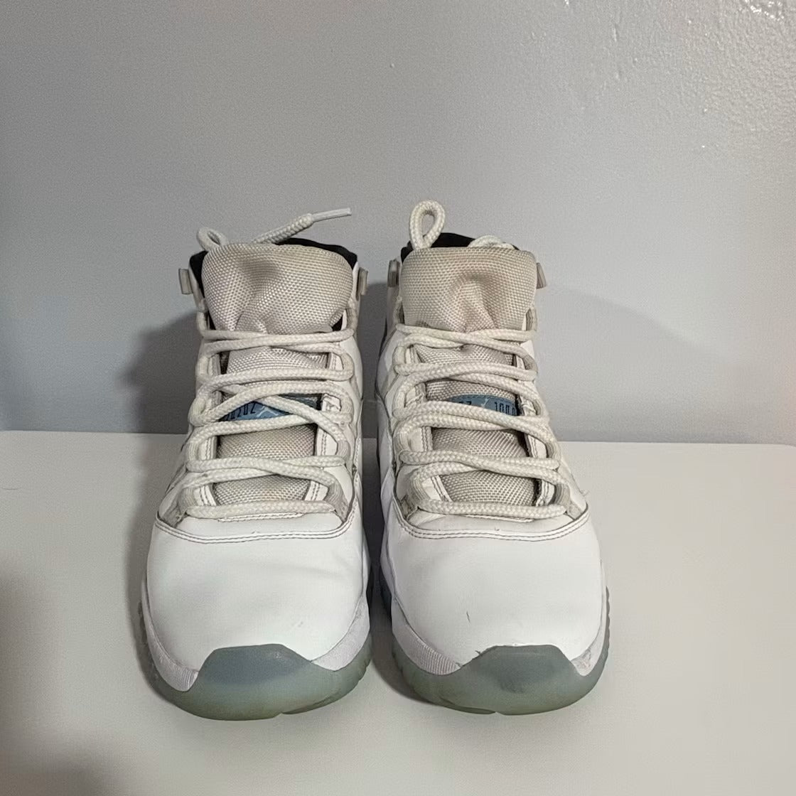 Air Jordan 11 Retro Legend Blue (2024)