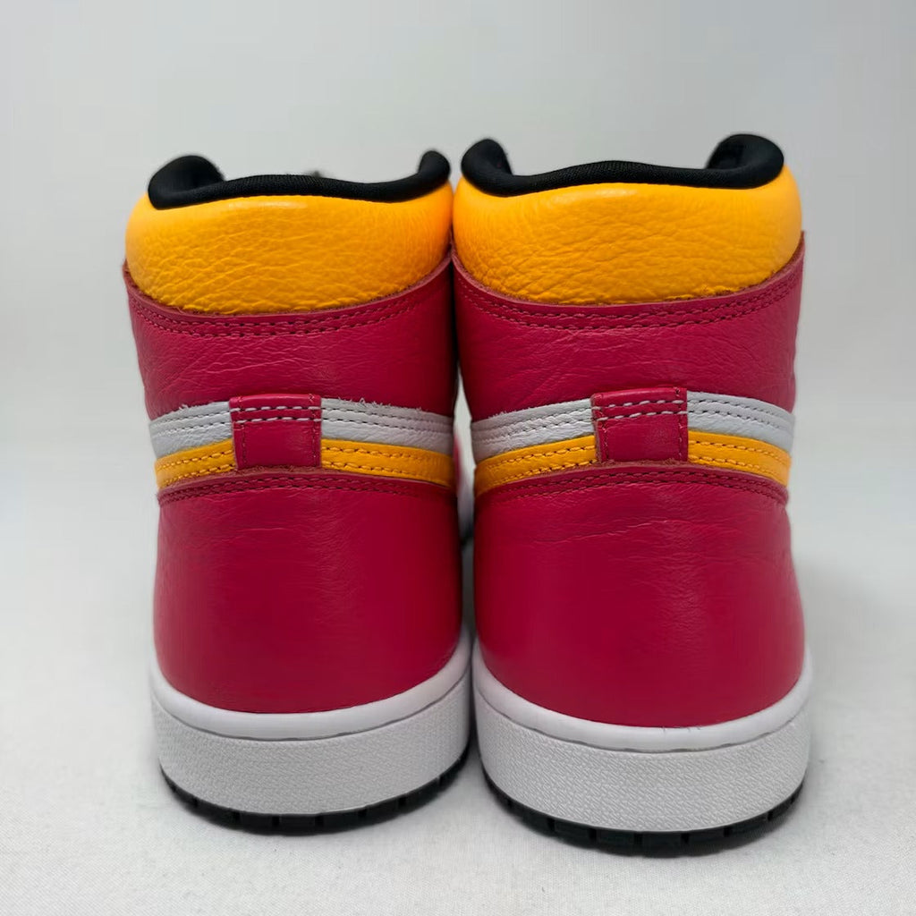 Air Jordan 1 Retro High OG Light Fusion Red