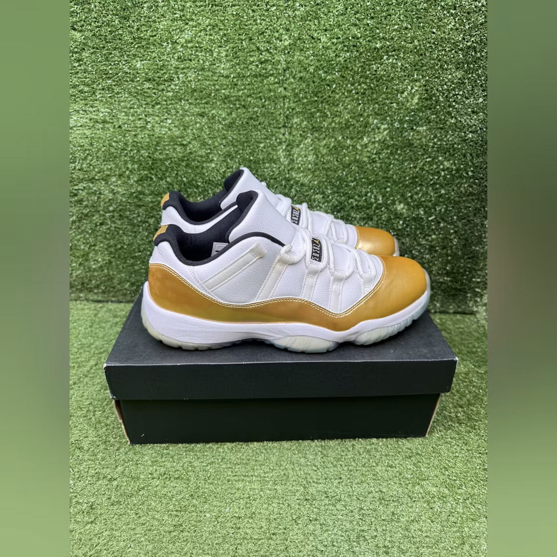 Air Jordan 11 Retro Low Closing Ceremony