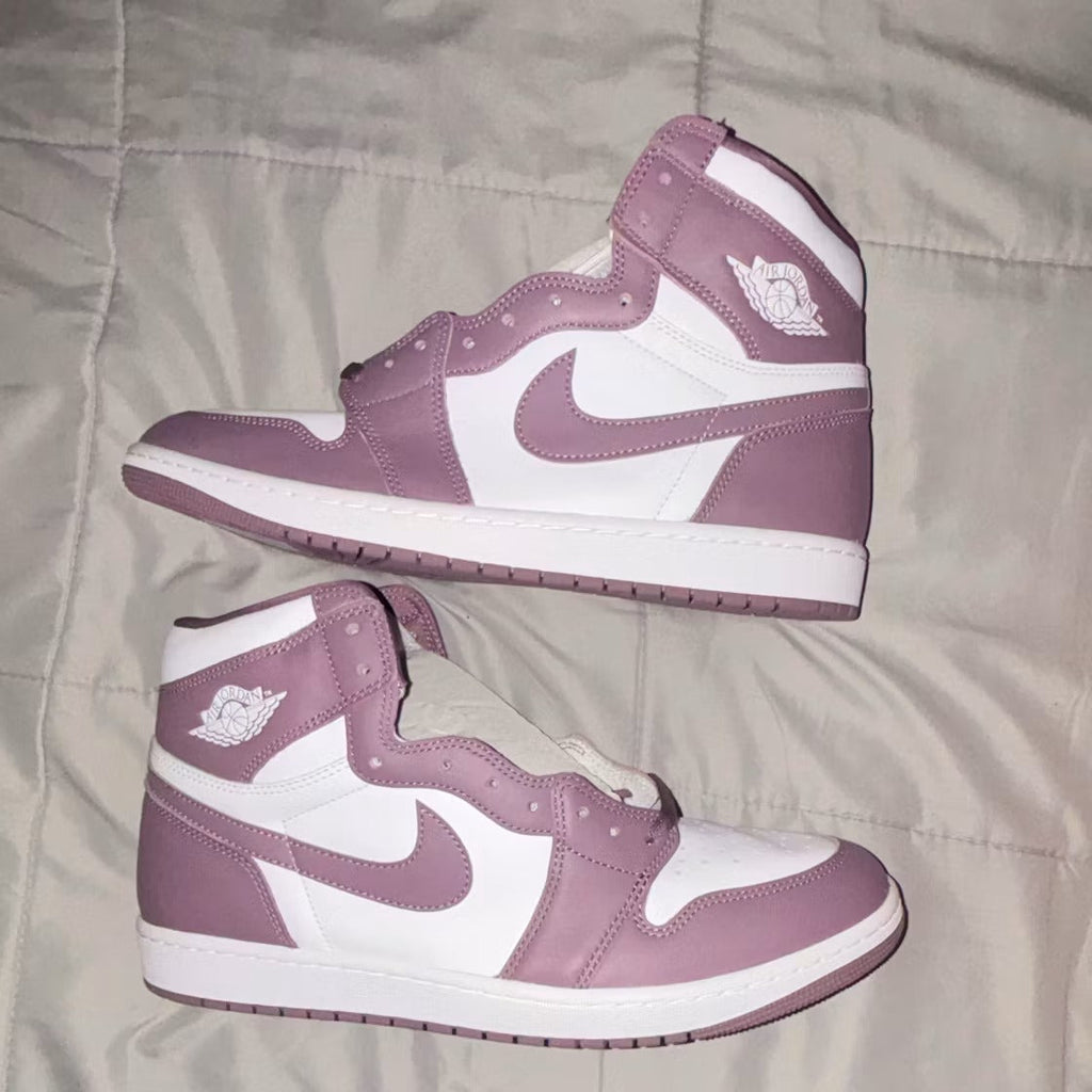 Air Jordan 1 Retro High OG Mauve