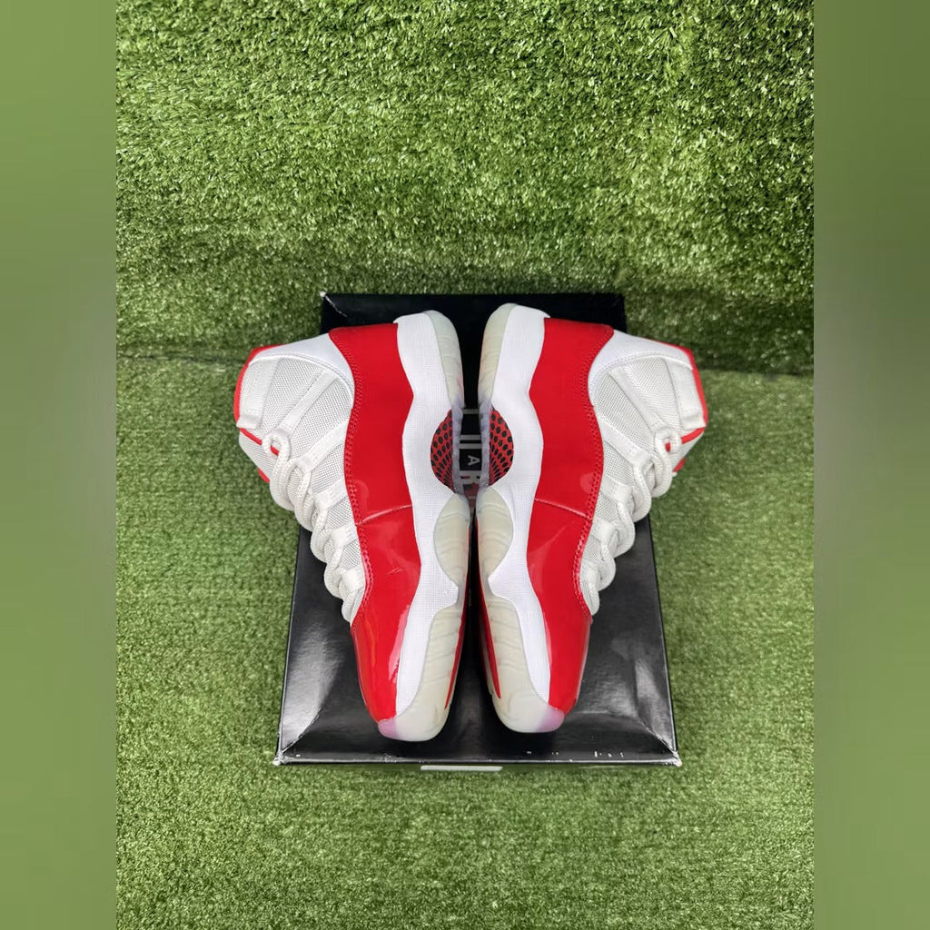 Air Jordan 11 Retro Cherry (2022)