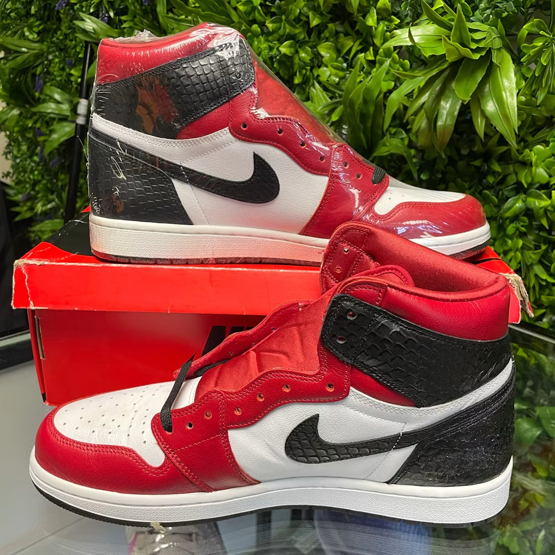 Air Jordan 1 Retro High Satin Snake Chicago (Women's)