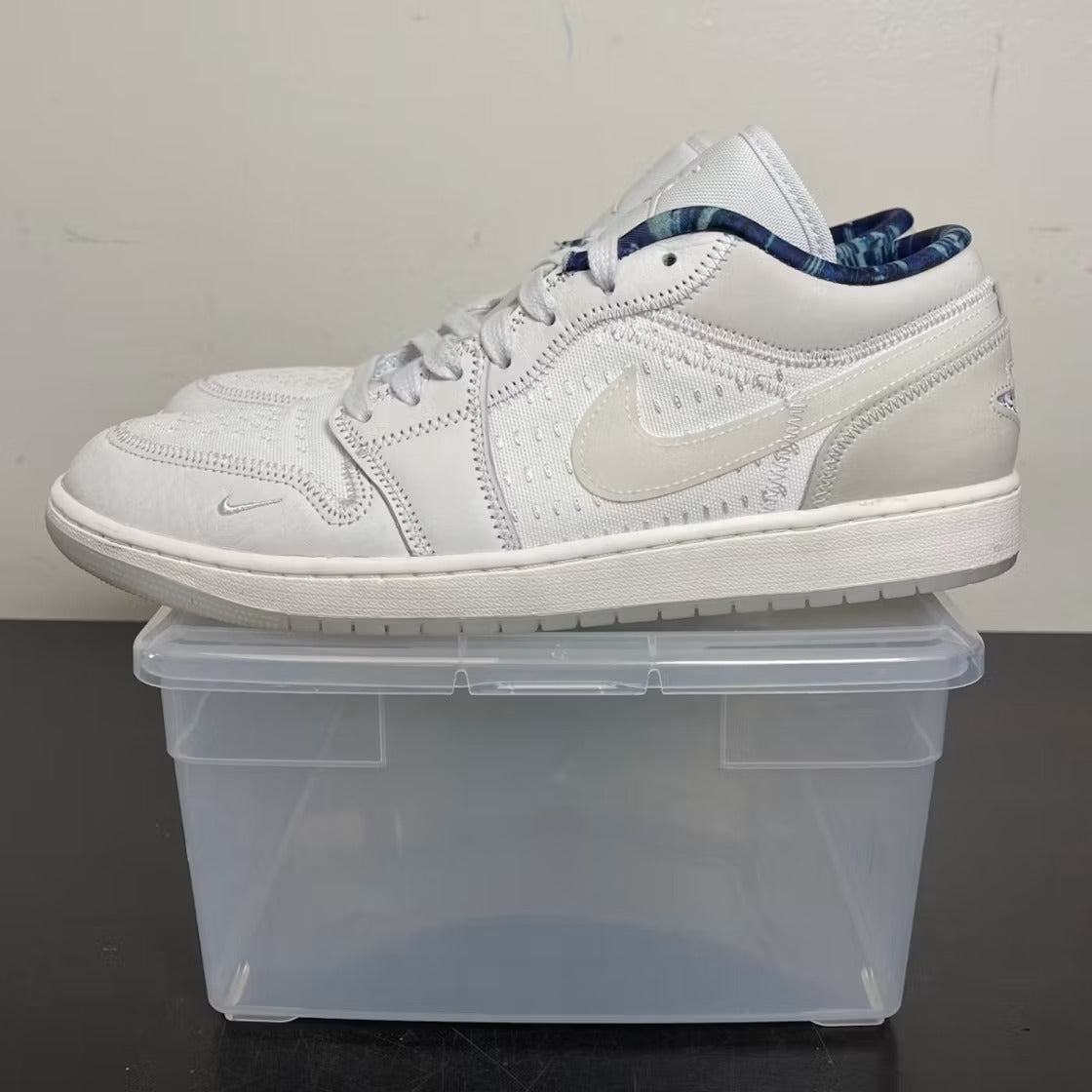 Air Jordan 1 Low SE Summit White Sail