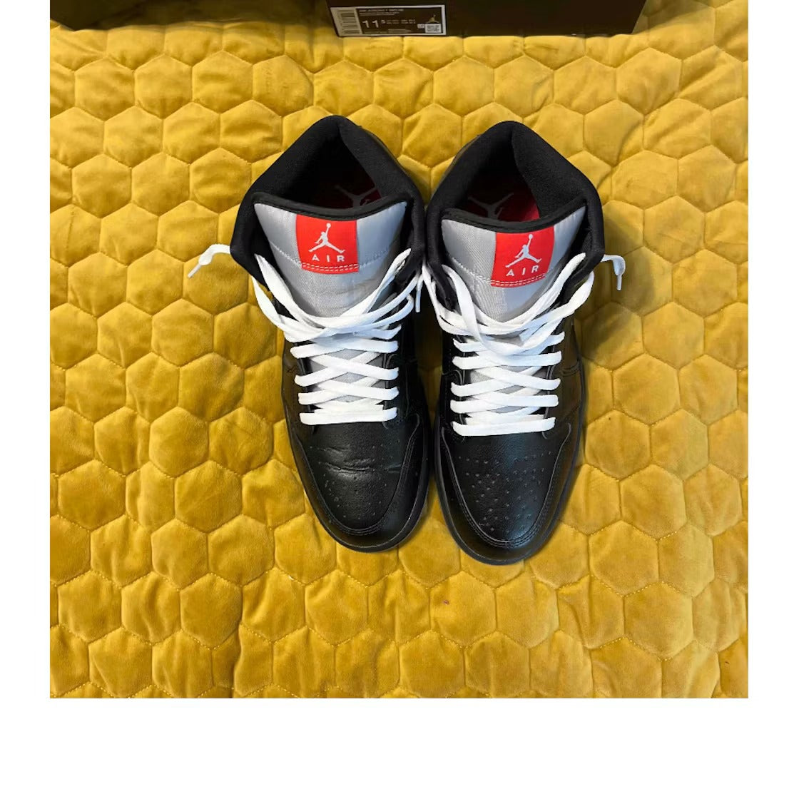 Air Jordan 1 Mid SE Black Metallic Reimagined