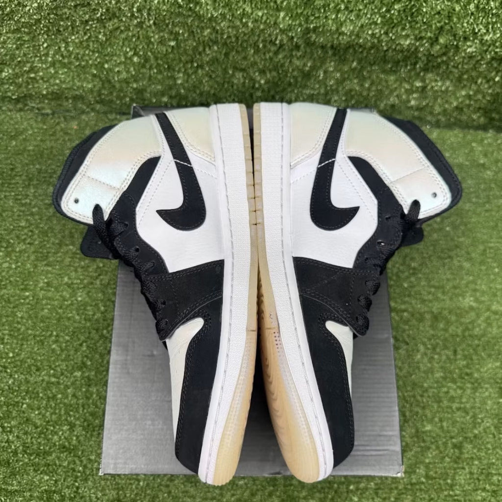 Air Jordan 1 Mid Diamond Shorts