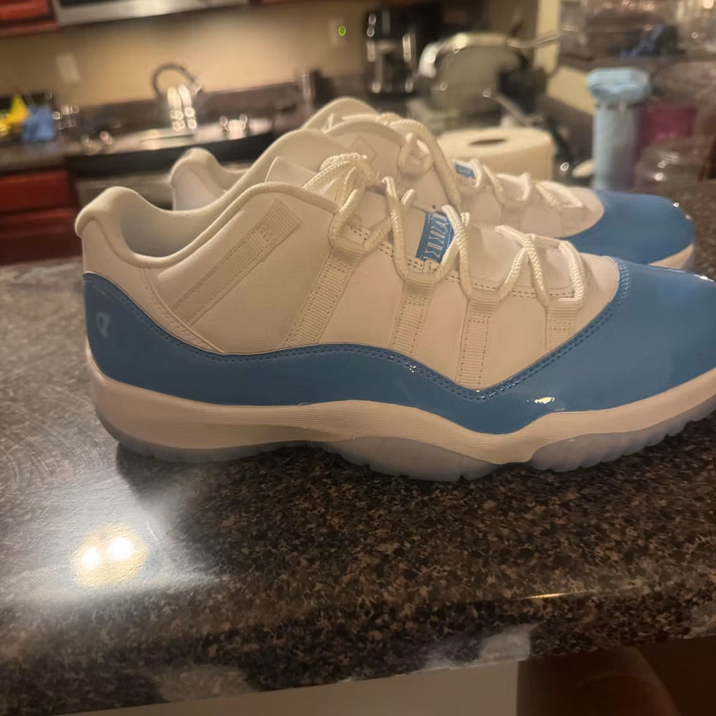 Air Jordan 11 Retro Low University Blue (2026)