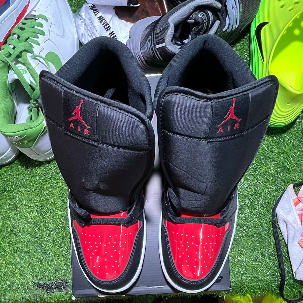 Air Jordan 1 Mid SE Patent Bred Toe